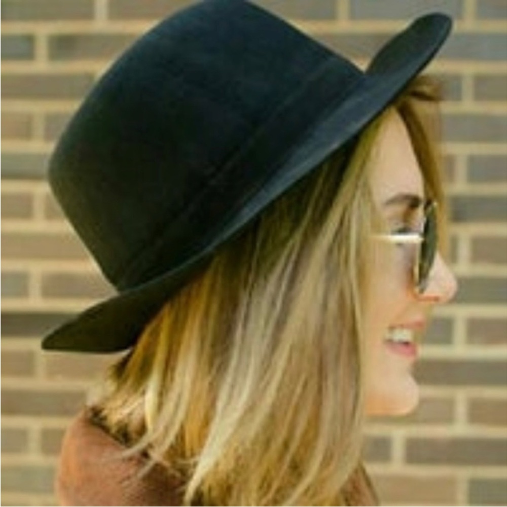 NWT JACK + LUCY WIDE BRIM HAT